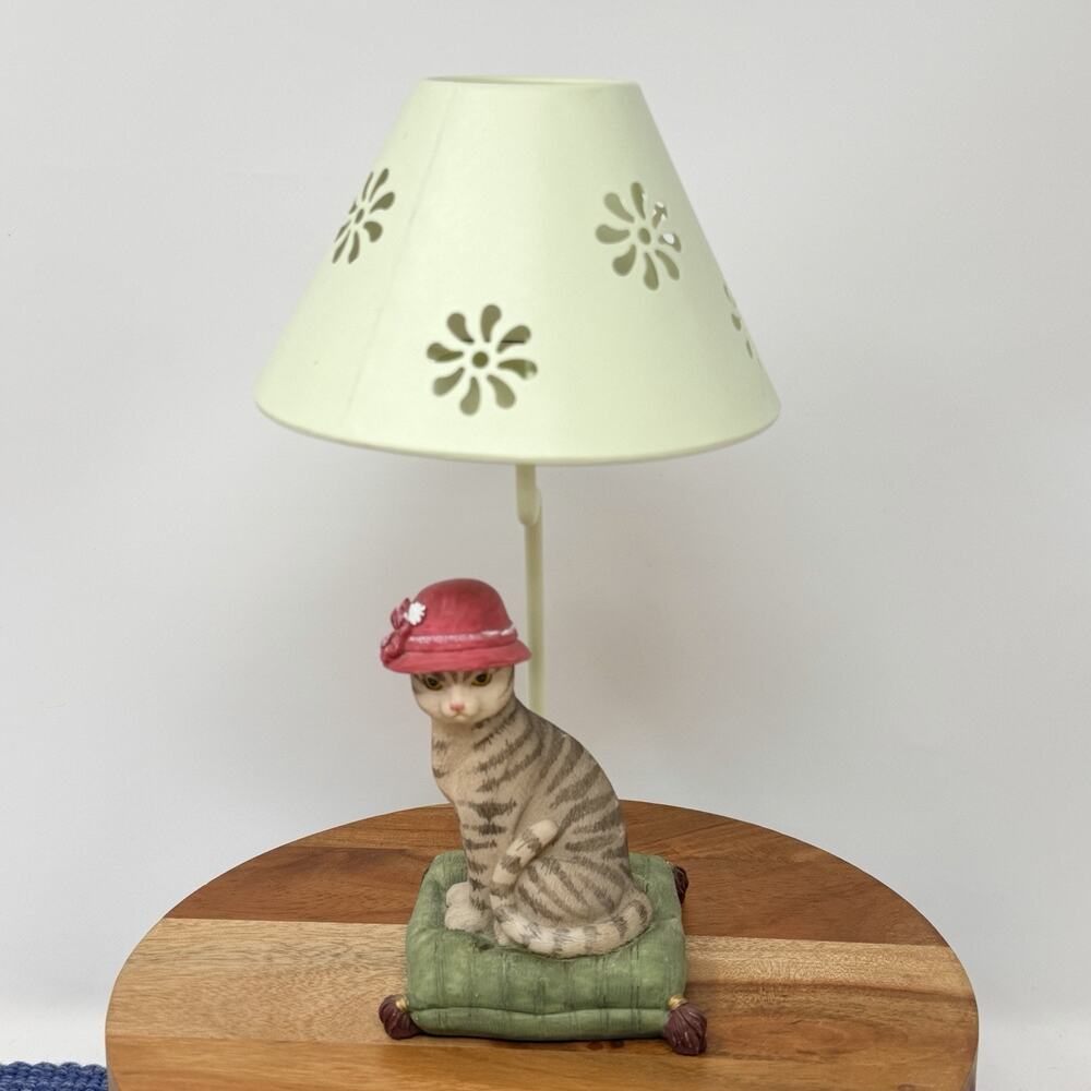 Unbranded Cat w/Red Hat Tealight Holder w/Shade
